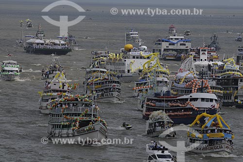  Assunto: Embarcações na procissão fluvial para Nossa Senhora de Nazaré - Círio de Nazaré - Rio Guajará / Local: Belém (PA) / Data: 11 de Outubro de 2008 