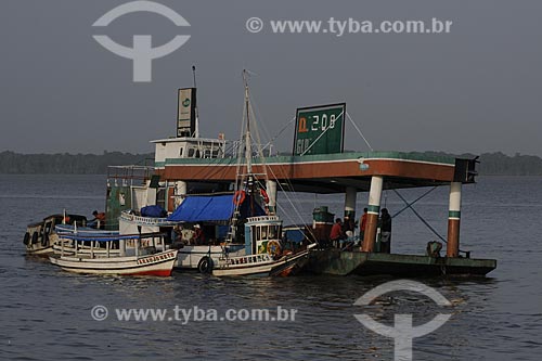  Assunto: Posto de combustíveis para abastecimento de embarcações - Rio Guajará / Local: Belém (PA) / Data: 13 de Outubro de 2008 