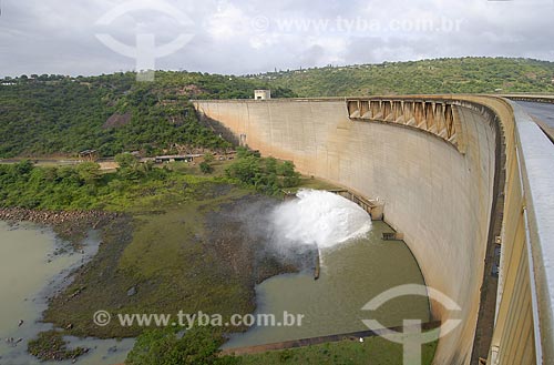  Assunto: Barragem da represa Jozini no Rio Pongola / Local: Kwazulu Natal - África do Sul / Data: 13 de Março de 2007 