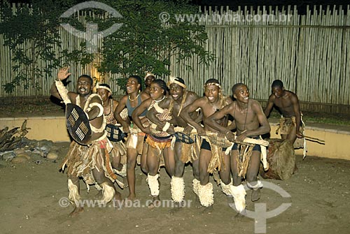  Assunto: Dança Zulú / Local: Mkuze - Kwazulu Natal - África do Sul / Data: 14 de Março de 2007 
