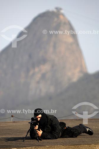  Assunto: Polícia - BOPE (Batalhão de Operações Especiais) / Local: Rio de Janeiro - RJ - Brasil / Data: 01/05/2005 