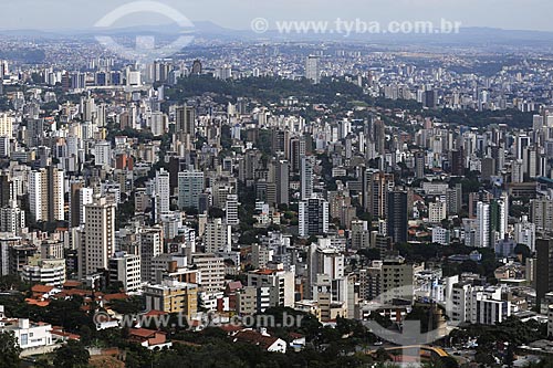  Assunto: Vista geral da cidade a partir do Mirante das Mangabeiras / Local: Belo Horizonte - Minas Gerais (MG) - Brasil / Data: 14-04-2009 