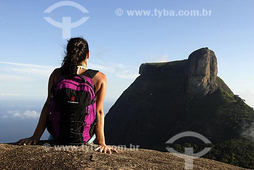  Assunto: Trekking no cume da Pedra Bonita. Pedra da Gávea ao fundo / Local: São Conrado - Rio de Janeiro - RJ - Brasil / Data: 03 / 2009 