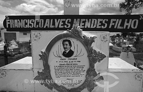  Assunto: Túmulo de Francisco Alves Mendes Filho - Chico Mendes / Local: Xapuri - Acre (AC) - Brasil / Data: 1989 