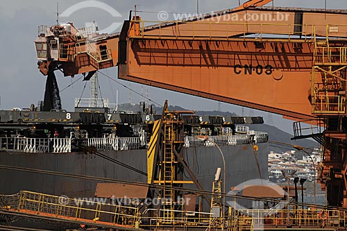  Assunto: Carregamento de minério ppara exportação no  Porto de Tubarão / 
Local: Vitória - ES /
Data: Março de 2008 