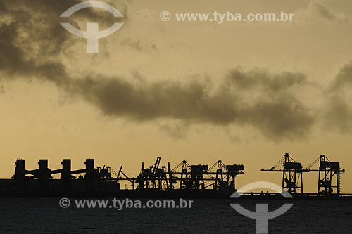  Assunto: Complexo de Tubarão visto da Praia de Camburi /
 Local: Vitória - ES /
Data: Março de 2008 