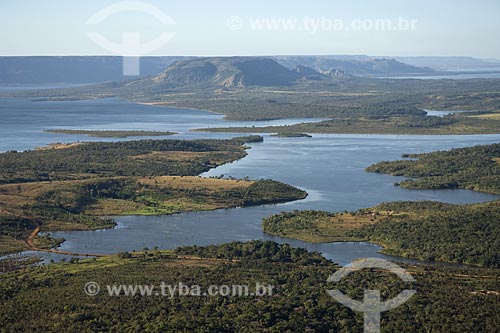  Assunto: Represa da UHE (Usina Hidrelétrica) Lajeado, no rio Tocantins - montante do dique (barragem) / Local: Tocantins (TO) - Brasil / Data: Junho de 2006 