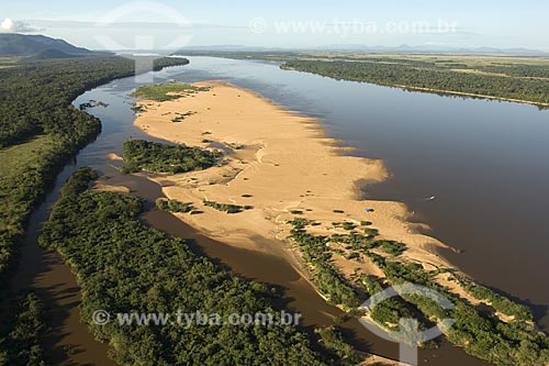  Assunto: Rio Branco na época da seca, com praias aparecendo / Place: Roraima (RR) - Brasil / Data: Janeiro de 2006 
