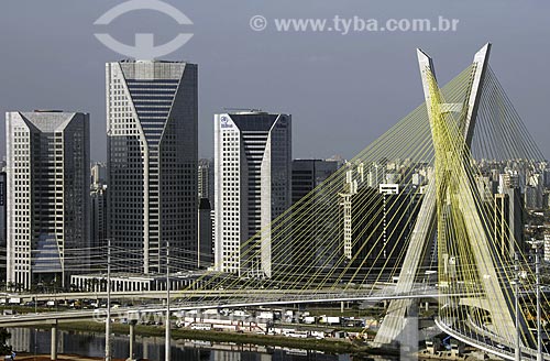 Assunto: Ponte estaiada Octavio Frias de Oliveira / Local: São Paulo - SP - Brasil / Data: 05/2008 