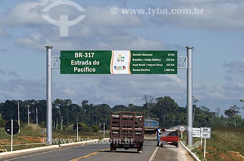  Asunto: Estrada do Pacífico - BR-317 / 
Local: Rio Branco - Acre - Brasil / 
Data: 06/2008 