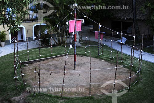  Instalação - Pátio (Arena) do Turé na área externa do Museu do Índio - Povos indígenas do Oiapoque (Amapá), vivem na fronteira do Brasil com a Guiana Francesa: Karipuna; Galibi; Galibi-marworno; Palikur - Uso educacional  - Rio de Janeiro - Rio de Janeiro - Brasil