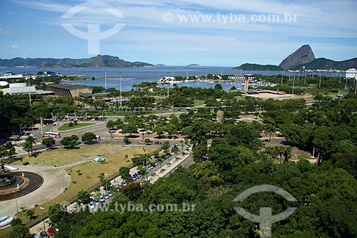  Assunto: Vista do Aterro do Flamengo com Pão de Açúcar ao fundo / 
Local: Rio de Janeiro - RJ - Brasil / 
Data: Março de 2009 
