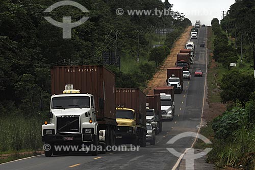  Assunto: Caminhoes com containers na rodovia P 125 / Local: Paragominas - Pará - Brasil / Data: 31-03-2009 