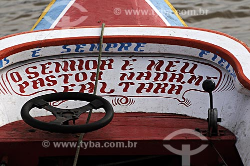  Assunto: Barcos usados para transporte de passageiros e comércio da Feira de Abaetetuba as margens do Rio Maratauira / Local: Abaetetuba - Pará - Brasil / Data: 04-04-2009 