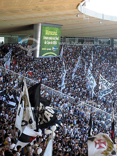  Assunto: Torcedores assistindo jogo no Maracanã - Vasco x Bahia / Local: Maracanã - Rio de Janeiro - RJ - Brasil / Data: Outubro de 2009 