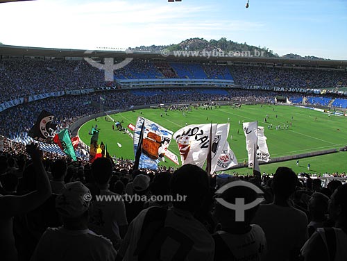  Assunto: Torcedores assistindo jogo no Maracanã - Vasco x Bahia / Local: Maracanã - Rio de Janeiro - RJ - Brasil / Data: Outubro de 2009 