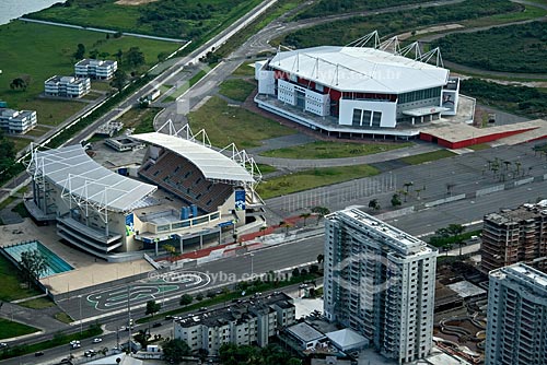  Assunto: Vista aérea do Parque Aquático Maria Lenk e HSBC Arena na Barra da Tijuca / Local: Rio de Janeiro - RJ - Brasil / Data: Outubro de 2009 