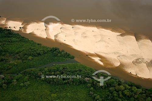  Assunto: Vista aérea do Rio Branco com areia aparente - Mata de galeria ao longo do rio - Ínicio da época da seca  / Local:  Sul de Boa Vista - Roraima - Brasil  / Data: Janeiro de 2006 