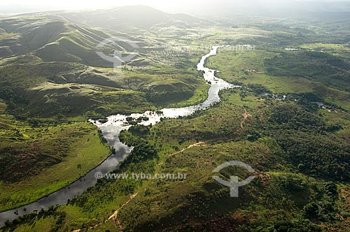  Assunto: Rio Uialaú - Cabeceiras dos rios de Roraima  / Local:  Região de savanas e tepuis do extremo norte de Roraima - Brasil  / Data: Janeiro de 2006 