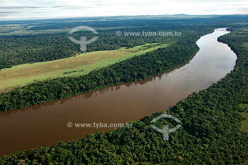  Assunto: Rio Uraricoera perto da Estação Ecológica de Maracá - Ilha de Maracá  / Local:  Roraima - Brasil  / Data: Janeiro de 2006 
