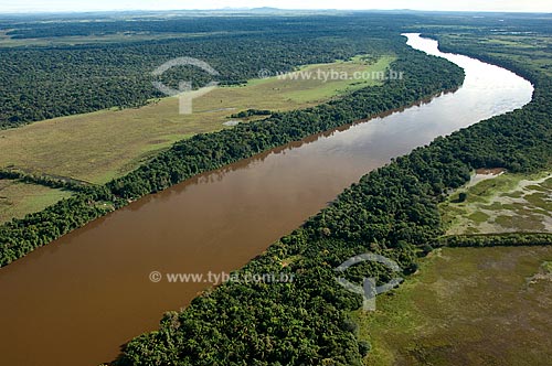  Assunto: Rio Uraricoera perto da Estação Ecológica de Maracá - Ilha de Maracá  / Local:  Roraima - Brasil  / Data: Janeiro de 2006 