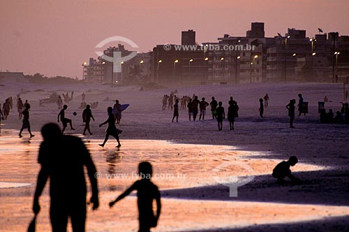  Assunto: Banhistas na Praia do Forte /Local: Cabo Frio - Região dos Lagos - Costa do Sol - Rio de Janeiro / Data: 11-2009 