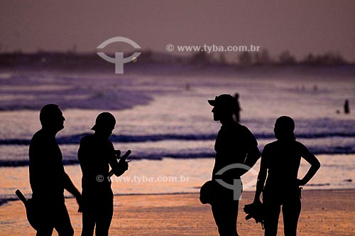  Assunto: Banhistas na Praia do Forte /Local: Cabo Frio - Região dos Lagos - Costa do Sol - Rio de Janeiro / Data: 11-2009 