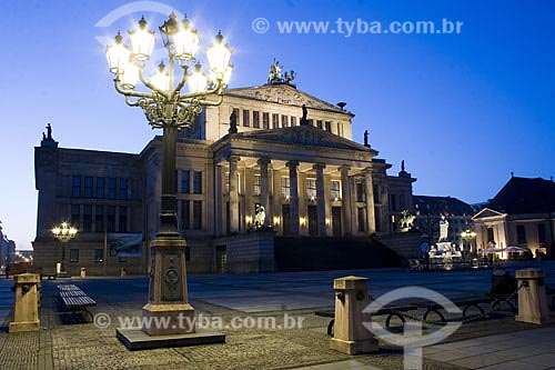  Assunto: O Konzerthaus é uma casa de concertos localizada na Praça Gendarmenmarkt, em Berlin  / Local:  Berlin - Alemanha  / Data: 25/01/2009 