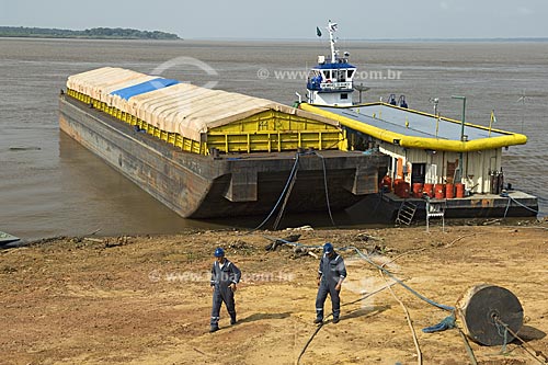  Assunto: Balsa da empresa Hermasa para o transporte de soja no rio Amazonas com destino aos portos de exportação  / Local:  Itacoatiara - Amazonas (AM) - Brasil  / Data: 11/2007 