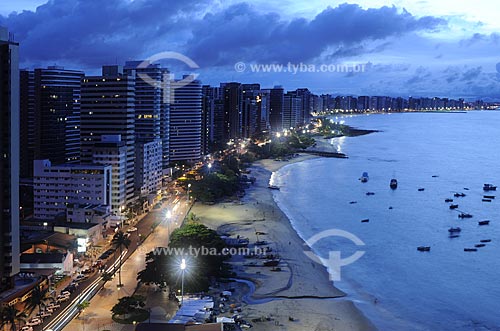  Assunto:  Vista noturna da praia de Iracema  / Local: Fortaleza - Ceará - Brasil / Data: 04/2009 