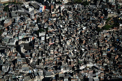  Assunto: Vista aérea do bairro da Rocinha  / Local:  Rio de Janeiro - RJ - Brasil  / Data: 11/2009 