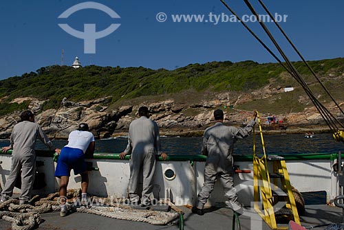  Assunto: Barco sendo preparado para desembarque na Ilha Rasa / Local: Rio de Janeiro - RJ - Brasil  / Data: 09/2009 