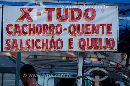  Assunto: Placas de venda de comida na Cinelândia durante o carnaval  / Local: Rio de Janeiro - RJ - Brasil  / Data: 09/04/2010 