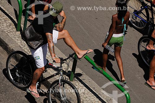  Assunto: Movimento de ciclistas e pedestres nas ruas da zona sul  / Local:  Rio de Janeiro - RJ - Brasil  / Data: 01/02/2009 