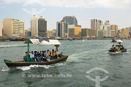  Assunto: Transporte público feito em pequenas embarcações (Abras) na Baía de Creek  / Local:  Dubai - Emirados Árabes  / Data: Janeiro 2009 
