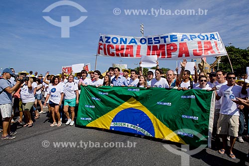  Assunto: Manifestação na Avenida Atlântica de Copacabana a favor do projeto de lei 
