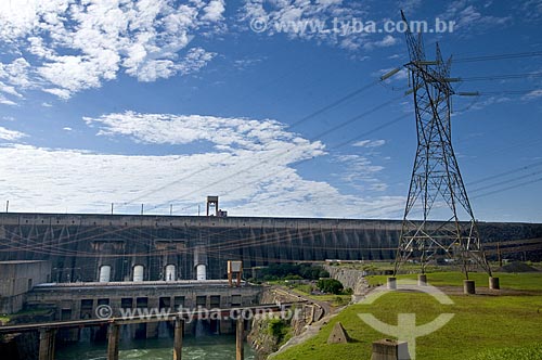  Assunto: Turbinas da Usina Hidrelétrica de Itaipu (Itaipu Binacional)  / Local:  Foz do Iguaçu - PR - Brasil  / Data: 08/06/2009 