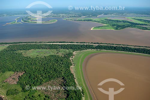 Assunto: Região de lagos, perto do rio Madeirinha  / Local:  Amazonas (AM) - Brasil  / Data: 11/2007 