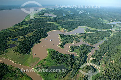  Assunto: Vista aérea da Várzea do rio Solimões  / Local:  Manaus - Amazonas (AM) - Brasil  / Data: 11/2007 