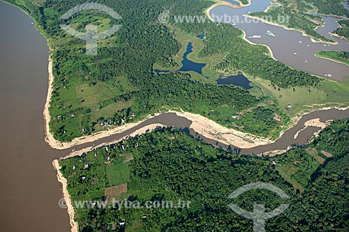  Assunto: Furo do Paracuúba, na várzea do rio Solimões,  logo antes do encontro das águas  / Local:  Município de Iranduba - Amazonas (AM) - Brasil  / Data: 11/2007 