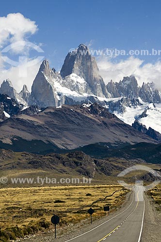  Assunto: Vista do Monte Fitz Roy da estrada ruta 23  / Local:  Place: El Chalten - Patagônia - Argentina  / Data: 02/2010 