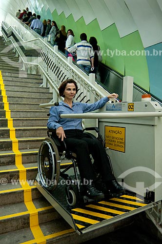  Assunto: Elevador na escadaria da Estação Arcoverde, melhorando a acessibilidade dos portadores de necessidades especias no metrô  / Local:  Rio de Janeiro - RJ - Brasil  / Data: 08/06/2010 
