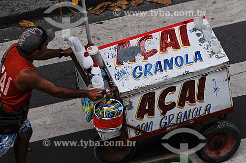  Assunto: Vendedor ambulante de açaí /  Local: Copacabana - Rio de Janeiro - RJ - Brasil / Data: 01/2009 