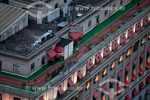  Assunto: Pista de corrida em terraço de prédio  / Local:  São Paulo  / Data: 10/2010 