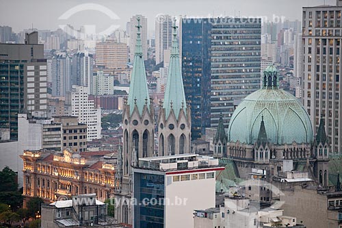  Assunto: Vista aérea com destaque para as torres da Catedral da Sé  / Local:  Centro de São Paulo - SP  / Data: 05/10/2010 
