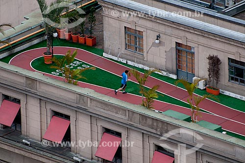  Assunto: Pista de corrida em terraço de prédio  / Local:  São Paulo  / Data: 10/2010 