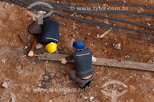 Assunto: Operários em canteiro de obras - Construção Civil  / Local:  Rua da Consolação - São Paulo  / Data: 07/10/2010 