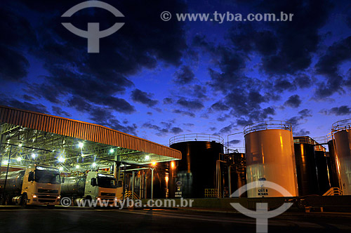  Assunto: Tanques para armazenamento de biodiesel  / Local:  Place: Lins - São Paulo - SP  / Data: 12/2008 