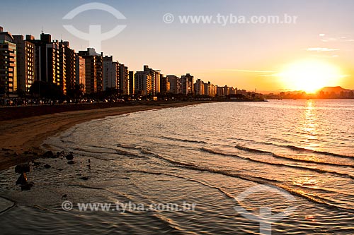  Assunto: Por do sol na Avenida Beira Mar Norte / Local: Florianópolis - Santa Catarina (SC) - Brasil / Data: 30/10/2010 