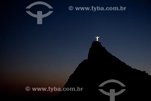  Assunto: Subject: Christ Redeemer viewed from the Mirante Dona Marta (Dona Marta Observatory)  / Local:  Place: Rio de Janeiro - Brazil  / Data:  